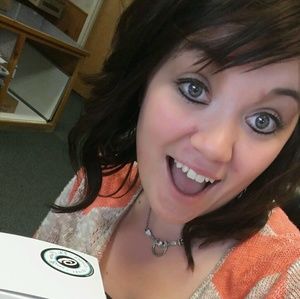 Meet your Posher, Chelsey